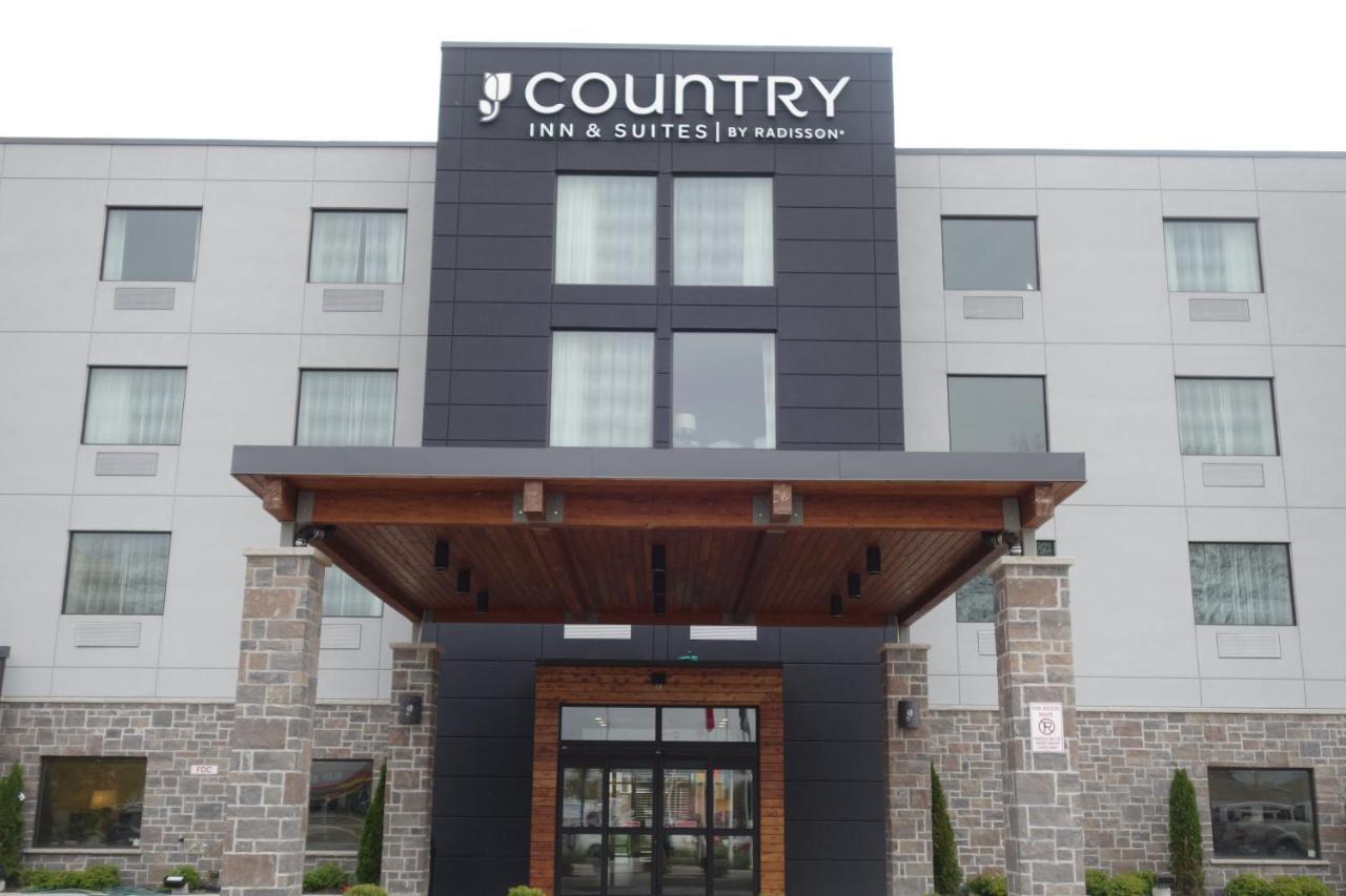 Country Inn & Suites By Radisson, Belleville, On Exterior photo