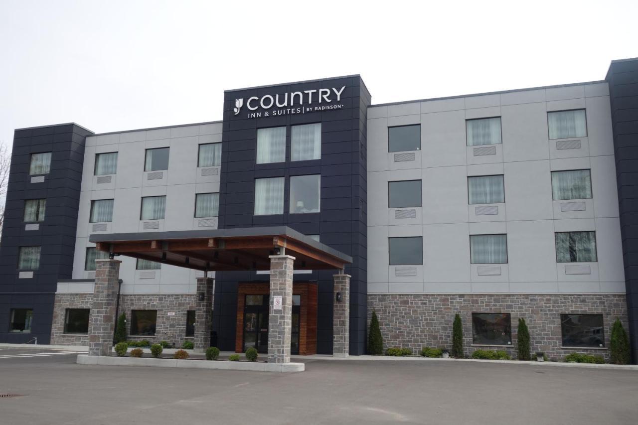 Country Inn & Suites By Radisson, Belleville, On Exterior photo